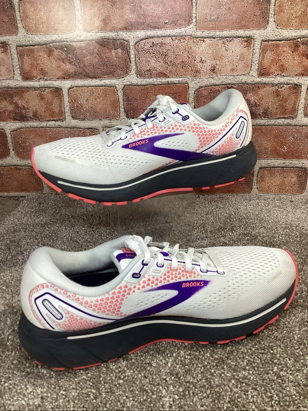 Brooks Ghost 14 women’s running shoes sneakers size 10.5 - Picture 4 of 7